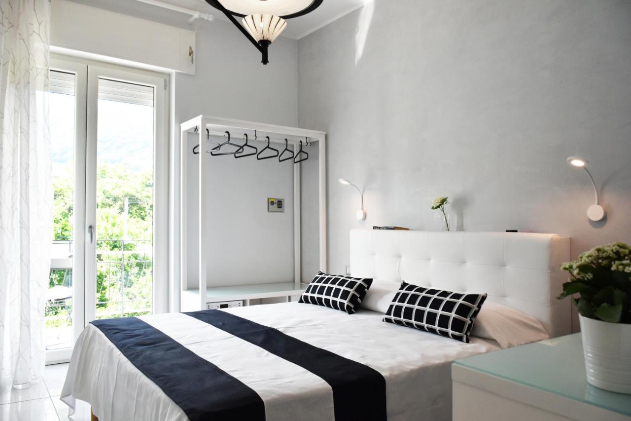 Costantino Suites ซอร์เรนโต ภายนอก รูปภาพ